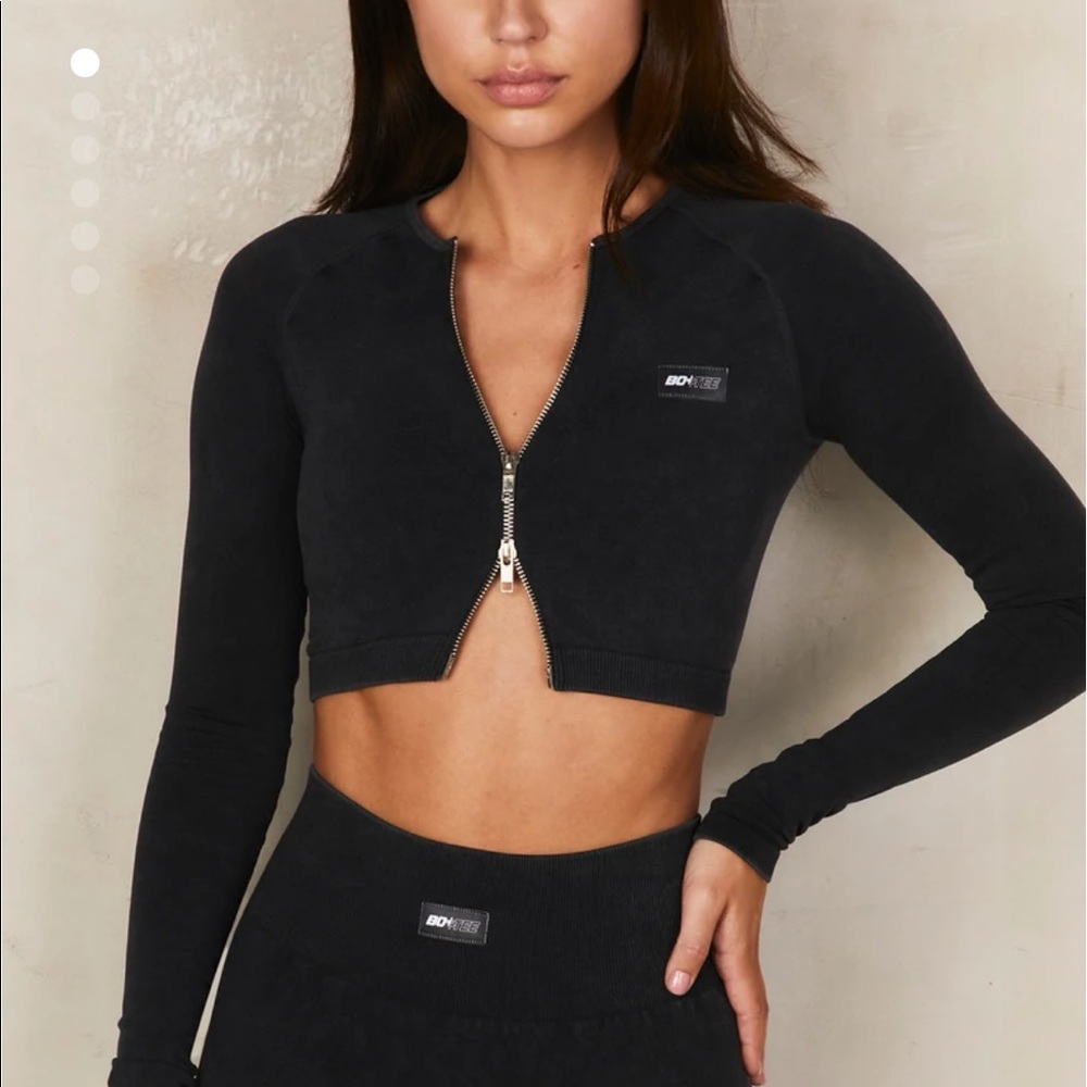 Bo+Tee Adjust Black Top